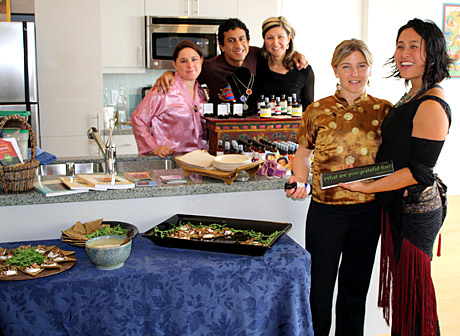Cafe Gratitude at the Green with Music Suite Cafe Gratitude at the Green with Music Suite