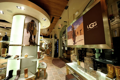 ugg at the grove