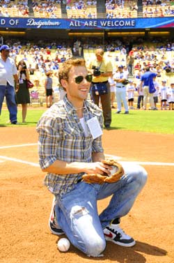 90210's Dustin Milligan is all smiles for the 1st pitch