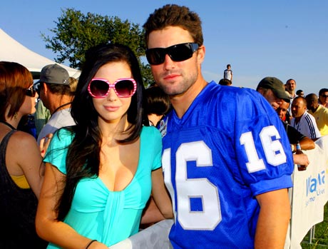 Jayde Nicole is there to cheer on her guy, Brody Jenner