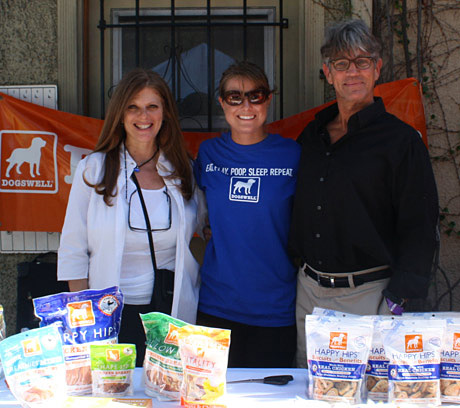 Eliza Simons and husband Eric Roberts with Jenny Williams from Dogswell.