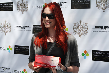 Another happy actress with the Iso Pro Ceramic Straightener.