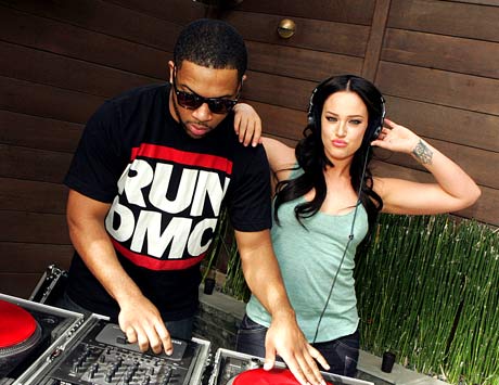 DJ and Lacey Schwimmer gets the music jamming. 