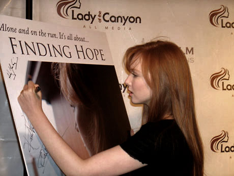 Molly-quinn-finding-hope-premiere