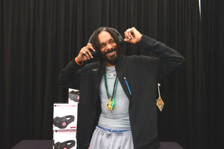 Snoop Dogg with Boomphones