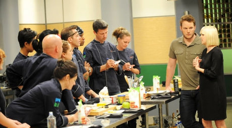 Anna Faris and Chris Pratt with contestants of Top Chef Seattle Season 10. Photo courtesy of BravoTV.com