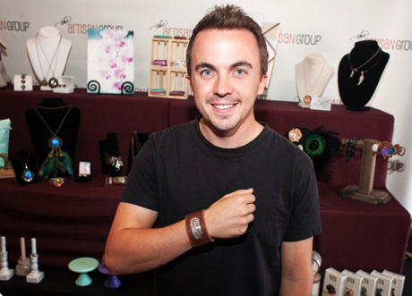 Frankie Muniz of Sharknado 3: Oh Hell No!; Malcolm in The Middle with HorseFeathers Gifts.