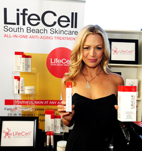 Heather Storm, Life Cell, GBK pre emmy gift lounge