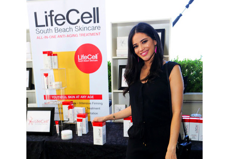 Sponsor Life Cell with actress Edy Ganem 
