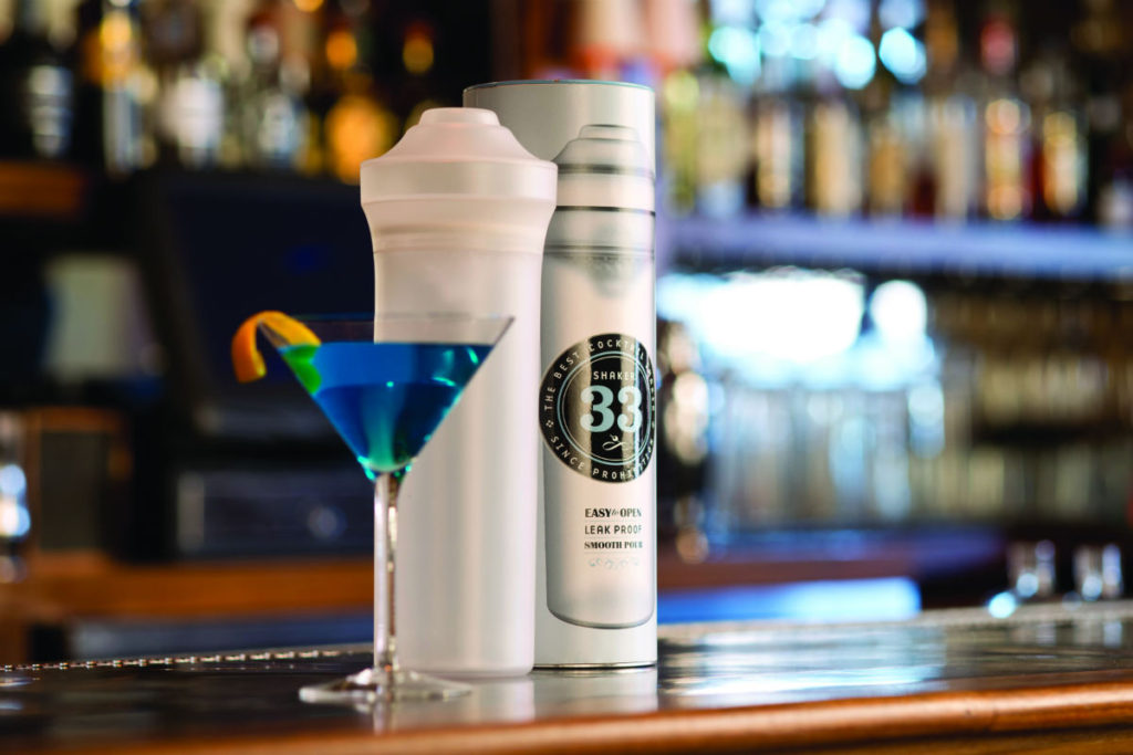 Shaker33 cocktail shaker