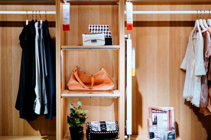 Online dating wardrobe