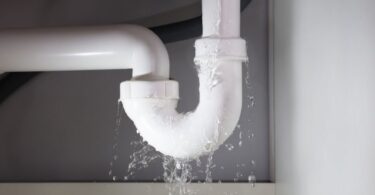 How To Deal with Your Home’s Worst Plumbing Problems