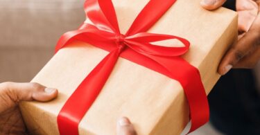 Common Mistakes To Avoid When Giving Gifts