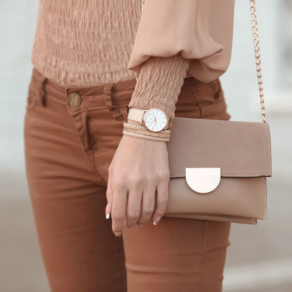 Must-Haves To Carry In Your Purse Every Day