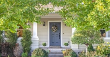 5 Simple Ways To Make Your Front Entrance Inviting