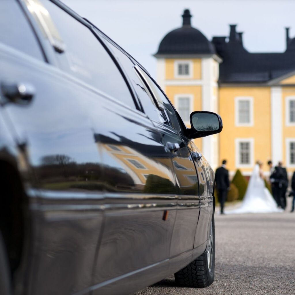 Reasons Why You Should Use a Limo Service