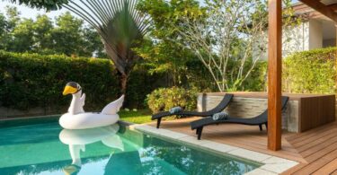 5 Pool Accessories for a Memorable Summer