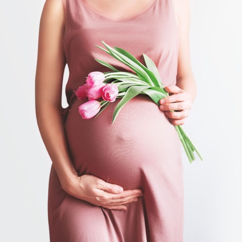 Pregnancy Tips for Hot Weather: How To Stay Cool and Comfy