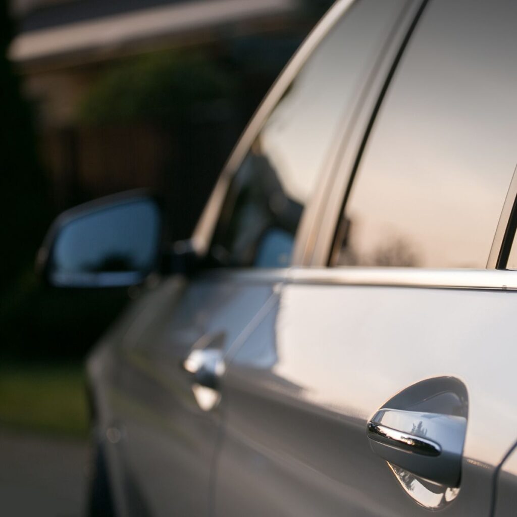 5 Pros of Tinted Windows for Your Vehicle