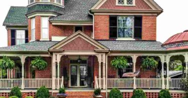 What To Inspect Before Buying an Older Home