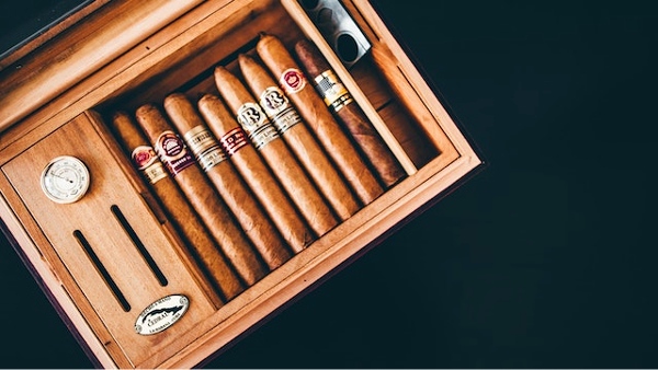 cigar box