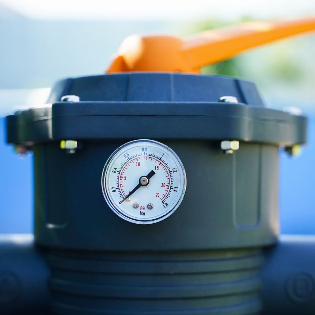 3 Essential Components of a Swimming Pool