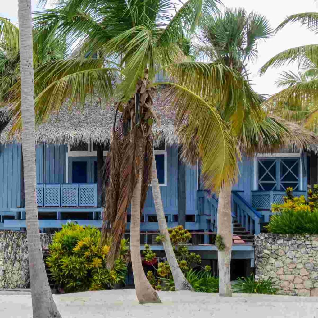 Easy Ways To Keep Your Beach House Beautiful