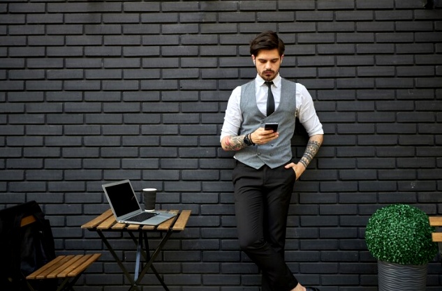 benefits of dressing professionally at work