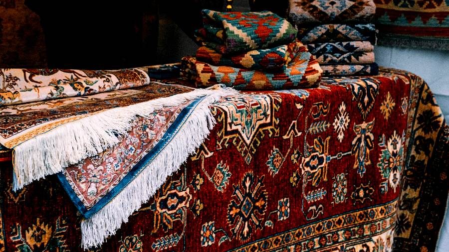 different types of rugs