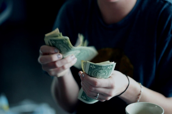 Road Incidents & Accidents: Top Ways A Lawyer Can Help You