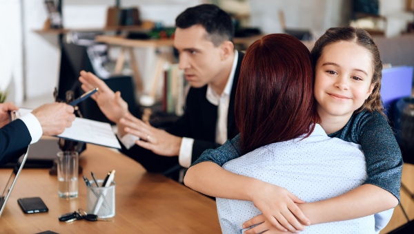 retain a divorce lawyer