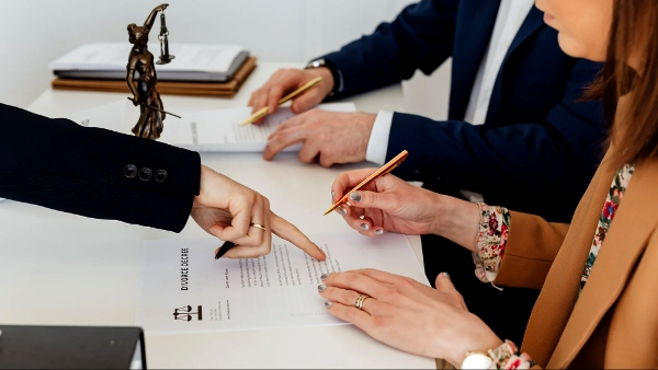 why to retain a divorce lawyer