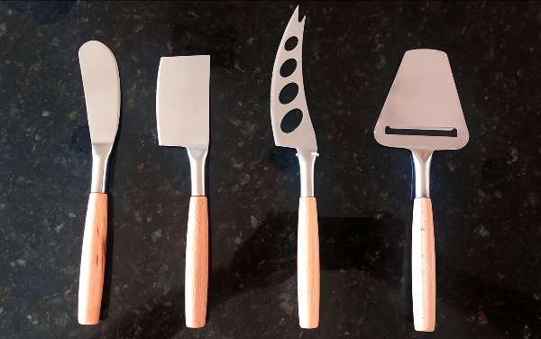 YOUZEY 5-Piece Cheese Board Set YOUZEY 5-Piece Cheese Board Set