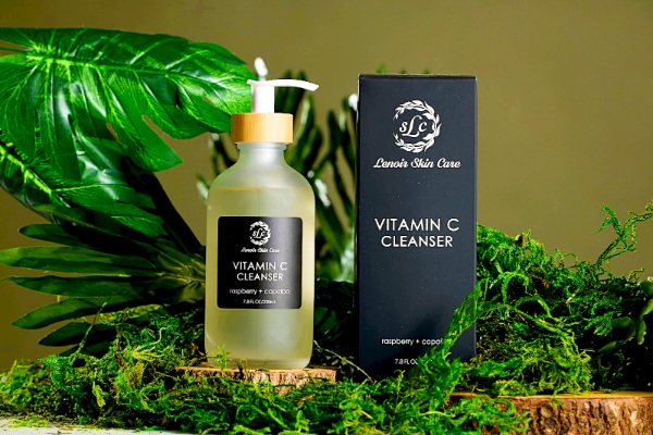 Le’Noir Skincare Vitamin C cleanser Le’Noir Skincare Vitamin C cleanser