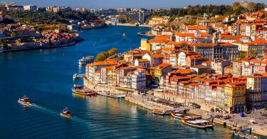 stars who moved to Portugal