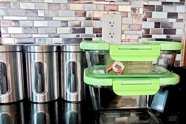 SealVax glass vacuum storage containers SealVax glass vacuum storage containers