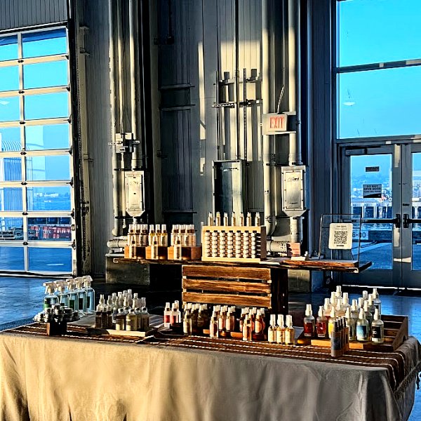 Quinntessentials organic essential oil products