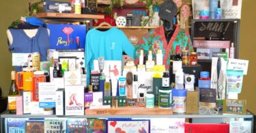 Distinctive Assets' 25th Mother’s Day in Hollywood Gift Bag