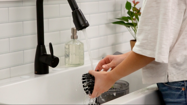 Omega Effortless™ Batch Juicer Omega Effortless™ Batch Juicer