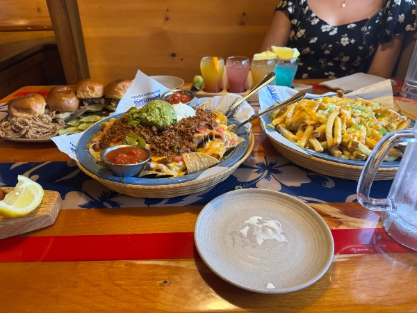 Bachelor in Paradise Escape at Islands Restaurants Bachelor in Paradise Escape at Islands Restaurants