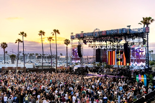 Golden hour vibes as fans take in the music at BeachLife 2025 with the Pacific Ocean as the backdrop