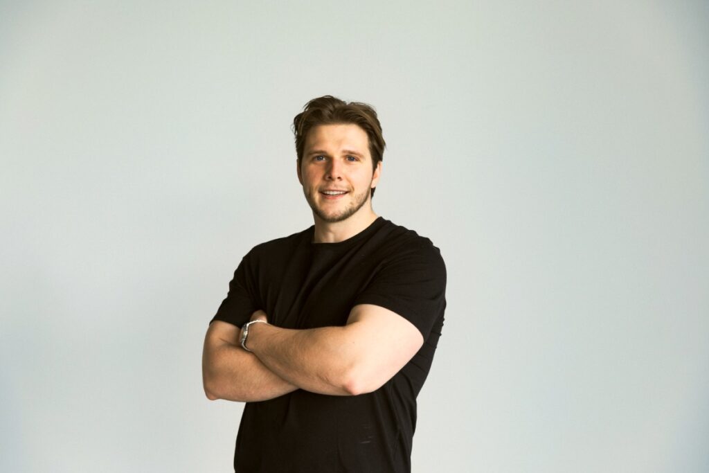 Daniel Iles, Founder Viral Coach