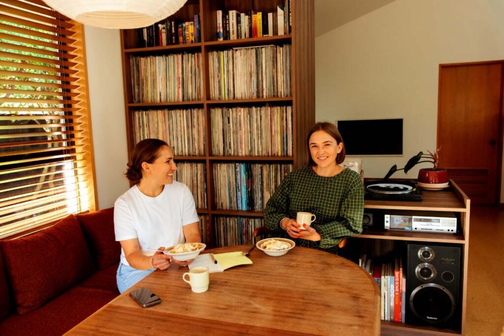 New Zealand sisters Rosa and Margo Flanagan