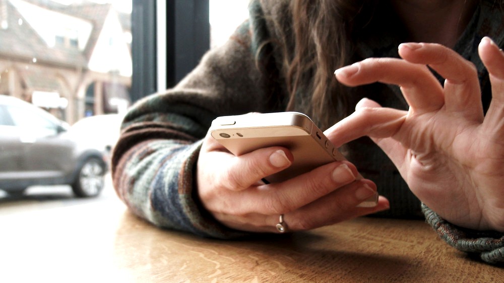 Brand Sponsorships 101: Leveraging Personalized Product Promotion