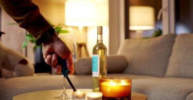 Fashion Influences Consumer Demand for Jewelry and Candles