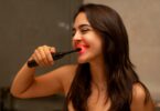 BON CHARGE Red Light Toothbrush