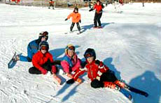 kids_playing_in_snow.jpg