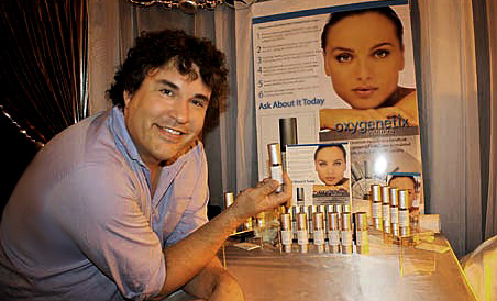 Creator Barry Knapp and his new product, Oxygenetix.
